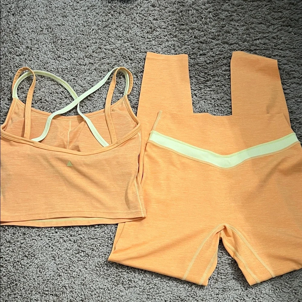 Vitality Orange Workout Set - Picture 2 of 5